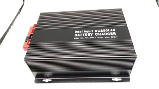 Регулятор 12V B2B 60A MPPT 30A заряжателя солнечной батареи двойного входного сигнала